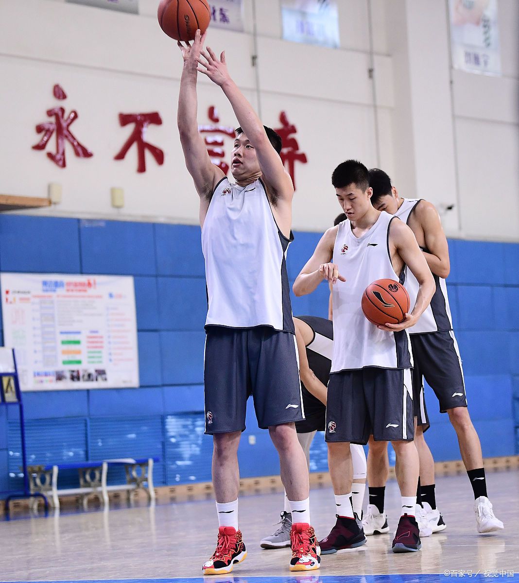 球员们备战状态佳，教练组信赖有加