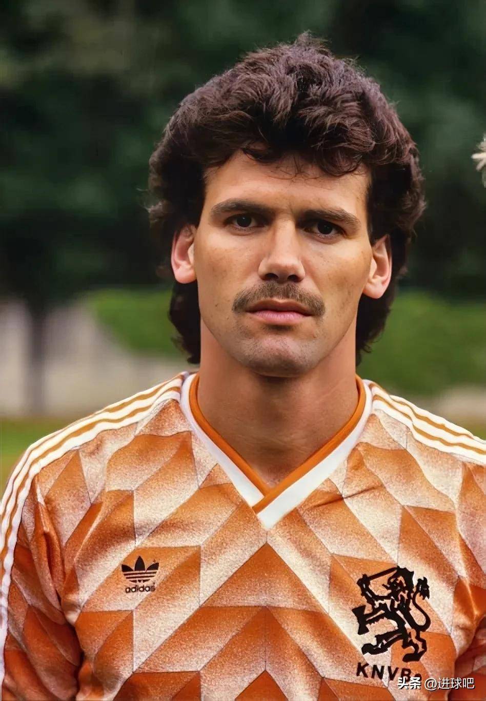 费拉里斯队门将连中擂台杯，成为焦点