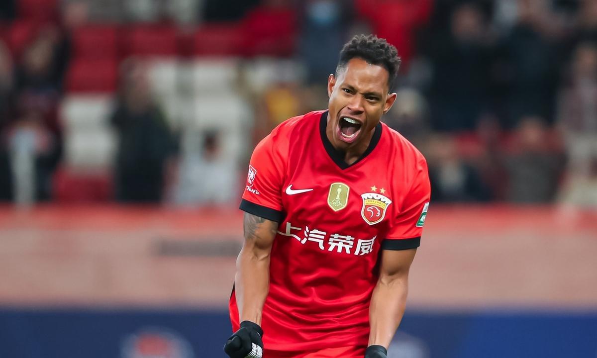 上港客场击败重庆，继续追赶保级梦想