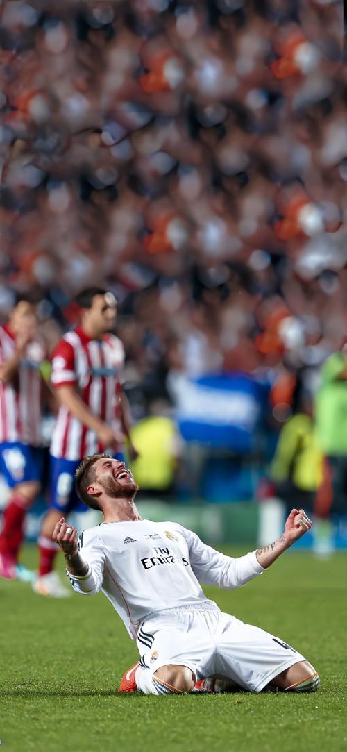 塞维利亚队表现出色，取得胜利