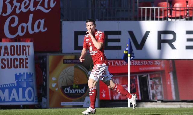 关于亚眠客场不敌洛里昂，法甲糟糕战绩持续加重的信息