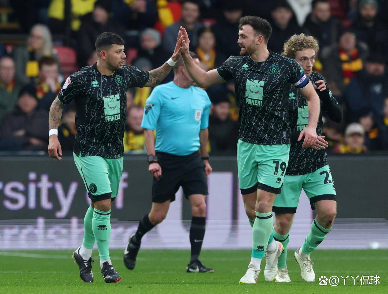 关于卡迪夫城对阵伯恩利力争主场三分的信息