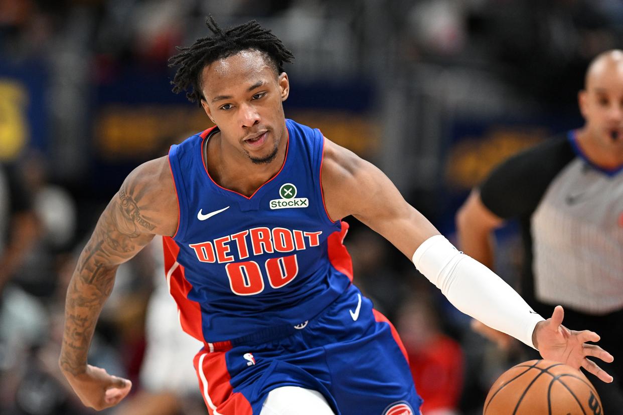 包含黄蜂新秀表现异军突起，成为关键得分手的词条