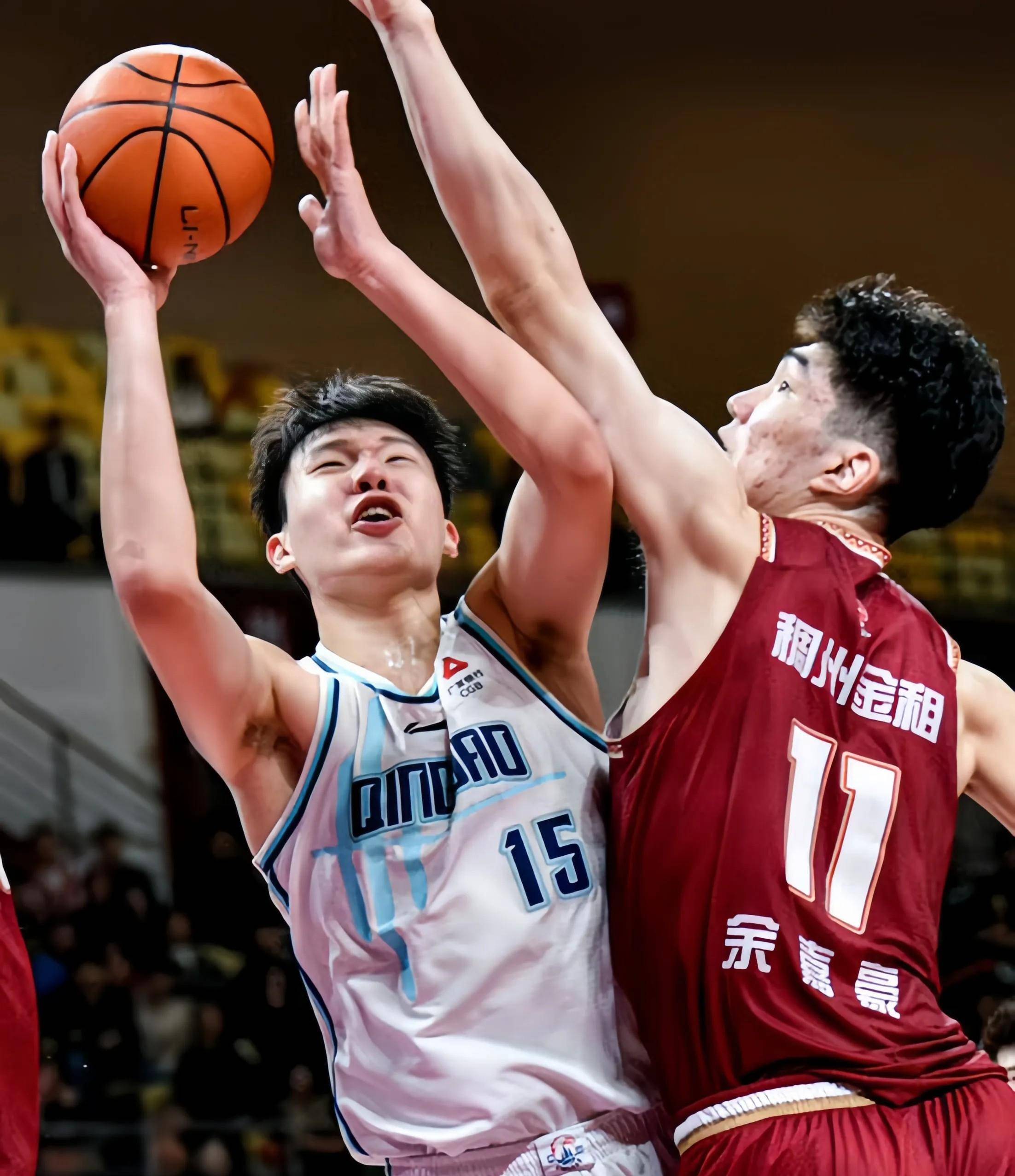 王牌中锋连下两城，助球队连胜