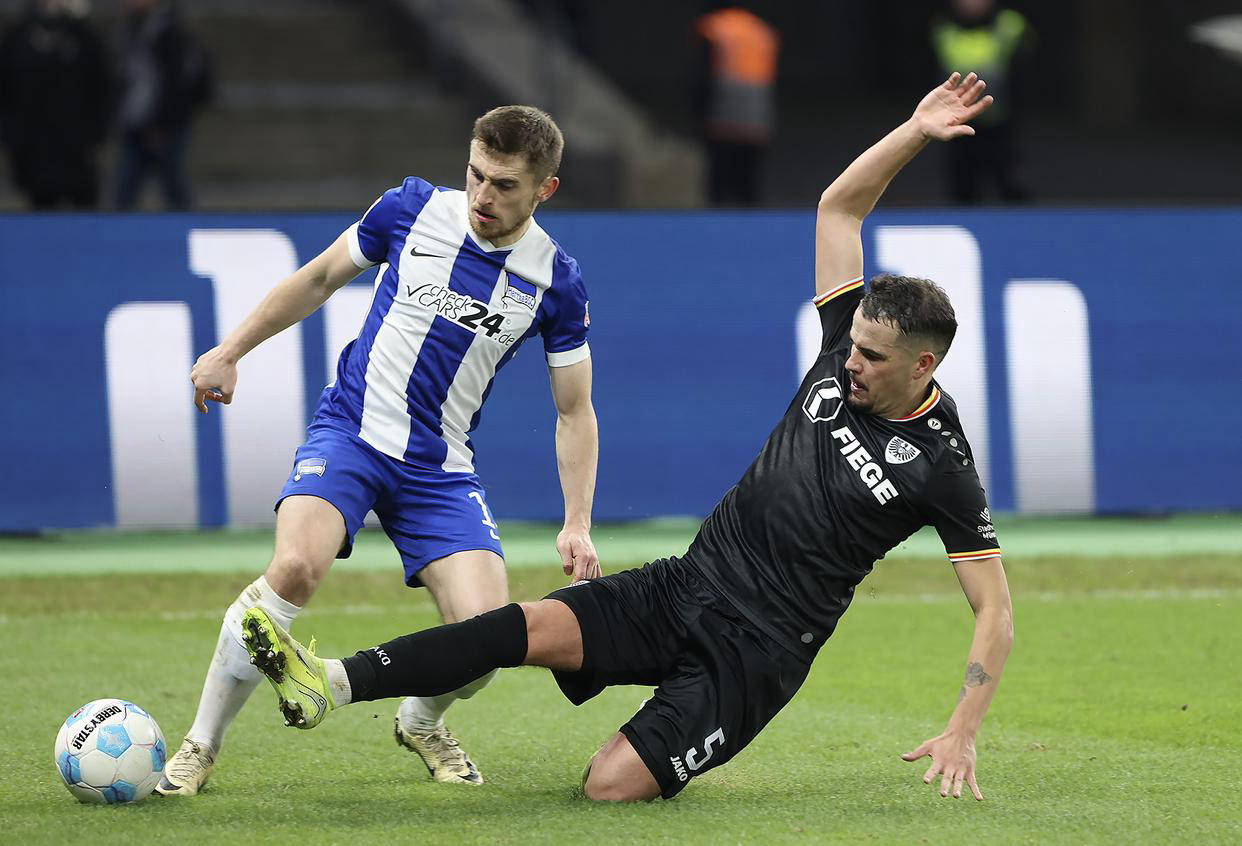 包含柏林赫塔击败法兰克福，德甲保级之路或许有望的词条