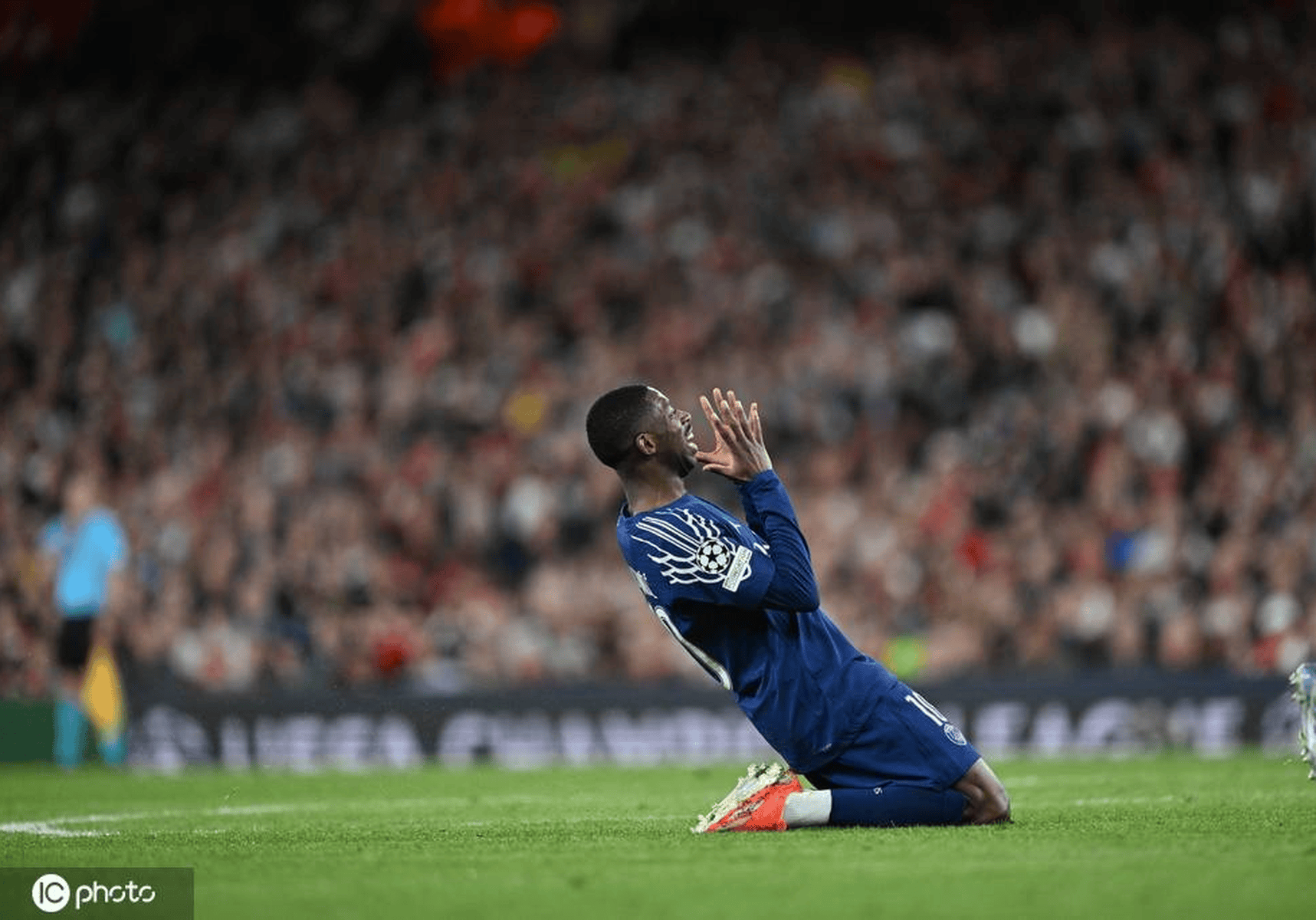 巴黎圣日尔曼俱乐部迎来五连胜 巴黎圣日尔曼俱乐部迎来五连胜