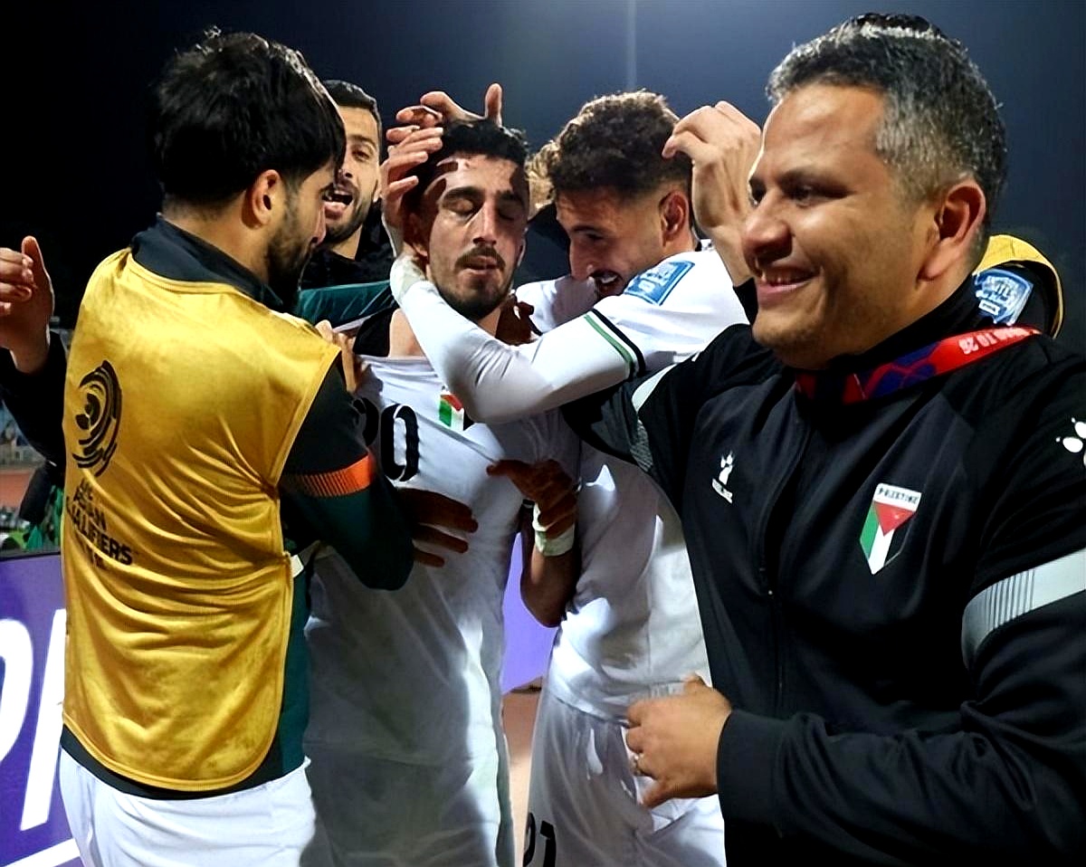 亚洲球队在欧洲赛场上取得辉煌战绩