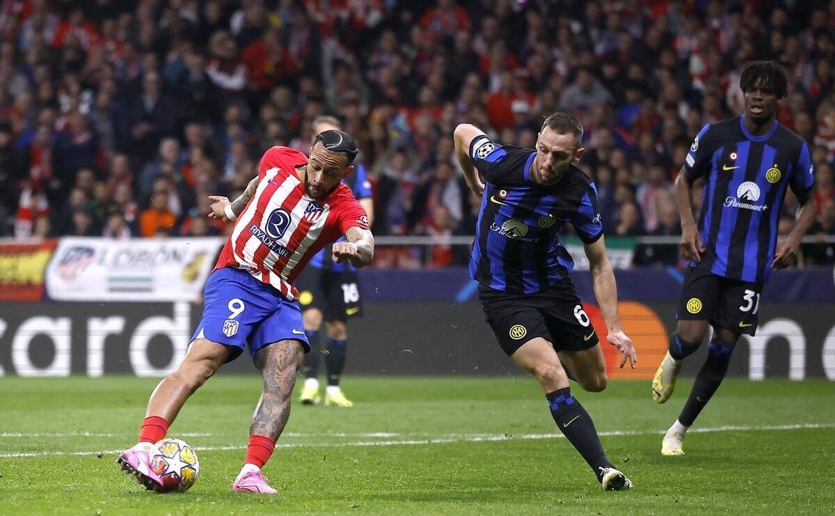 西甲比赛场上惊险连连，看点十足