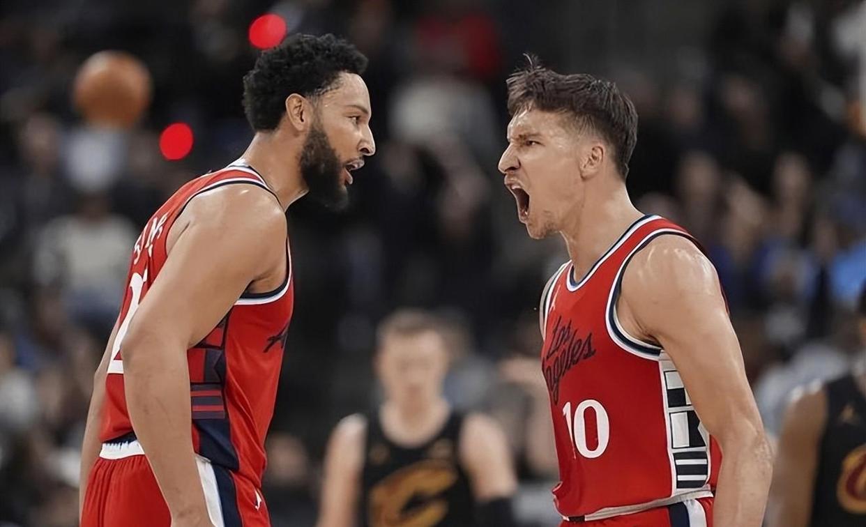 快船横扫灰熊,取得三连胜 快船横扫灰熊,取得三连胜