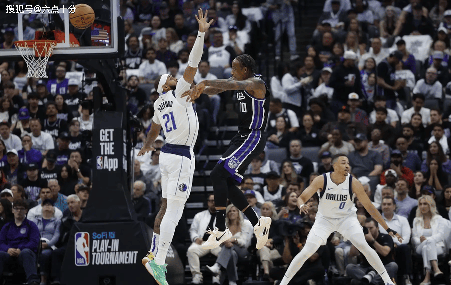 国王击败独行侠，逆袭成功